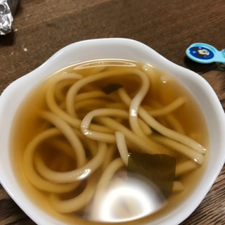 冷凍うどんでも柔らか！子供用わかめうどん